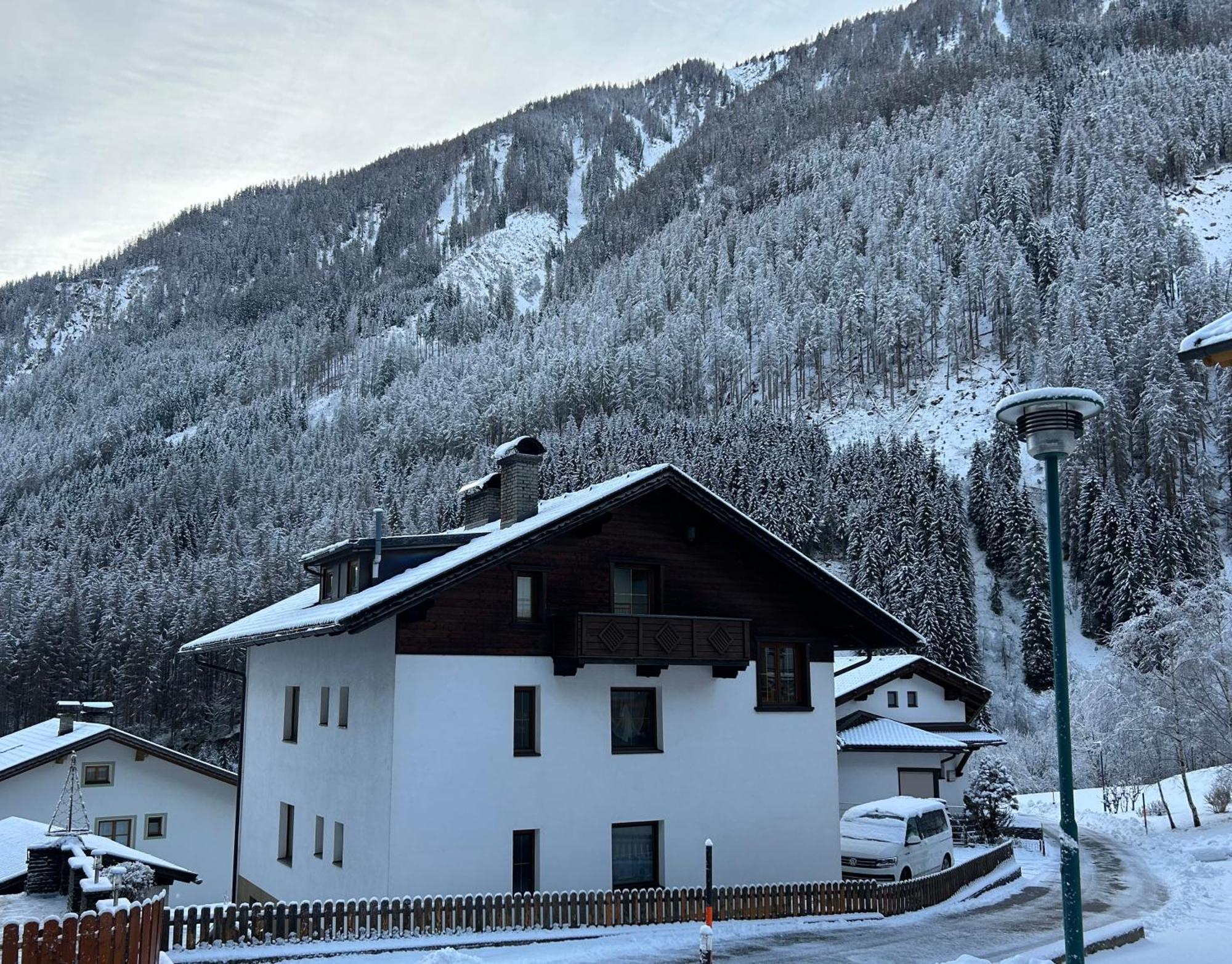 Haus Waldblick Hopfgarten in Defereggen Exterior foto